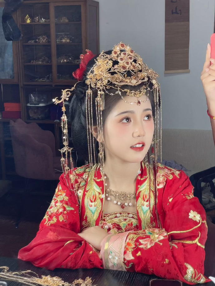 悬疑氛围一角 · 弱网可看